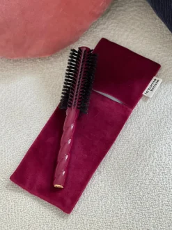 La Bonne Brosse Our Pouches|Our Round Styling Hair Brushes*N.05 Hair Brush’ Round Pouch Cherry Red