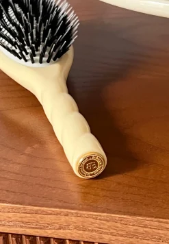 La Bonne Brosse Our Hair Brushes|Our Cair Ritual*N.02 The Care & Detangling Hair Brush THE ESSENTIAL Ivory Cair