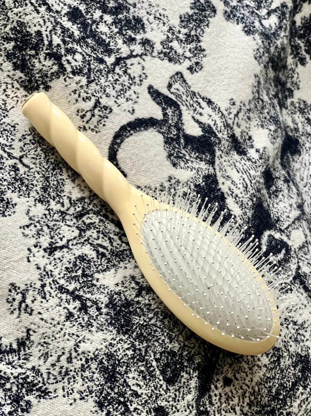 La Bonne Brosse Our Hair Brushes|Our Cair Ritual*N.04 The Massaging Detangling Hair Brush THE MIRACLE Ivory Cair