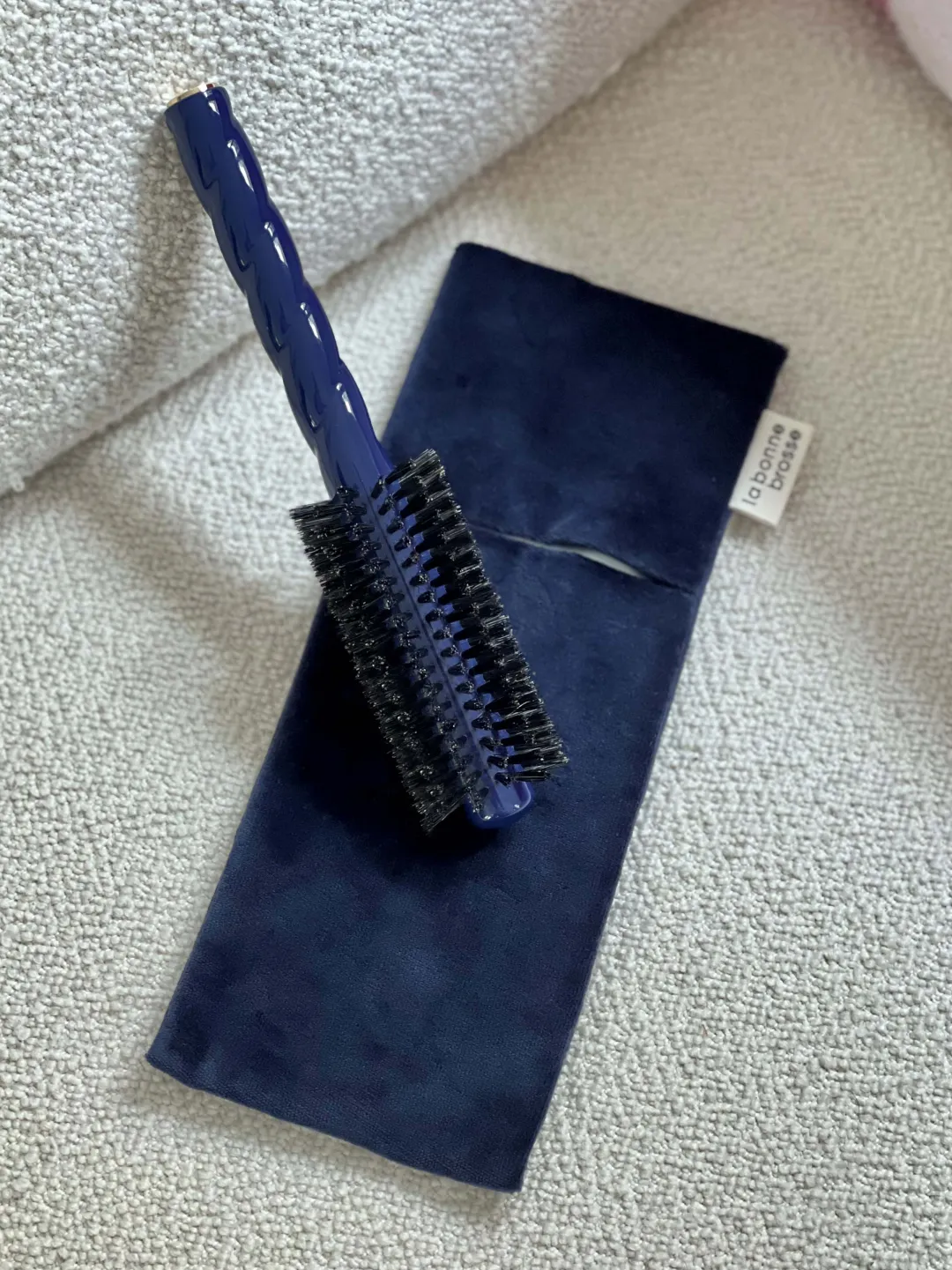 La Bonne Brosse Our Round Styling Hair Brushes*N.05 The Round Hair Brush VOLUME & STYLE Blueberry