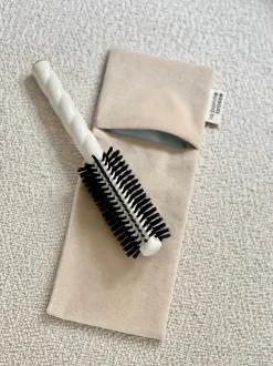 La Bonne Brosse Our Round Styling Hair Brushes*N.05 The Round Hair Brush VOLUME & STYLE Creamy White
