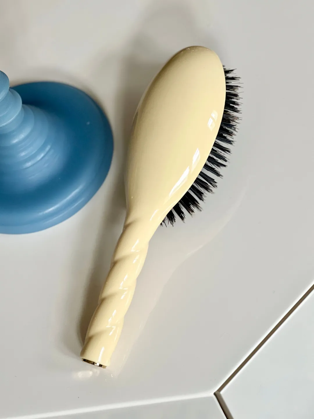 La Bonne Brosse Our Hair Brushes|Our Cair Ritual*N.01 The Shine & Care Hair Brush THE UNIVERSAL Ivory Care