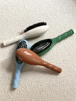 La Bonne Brosse Our Hair Brushes|Our Small Brushes*N.03 The Small Gentle Scalp Care Hair Brush THE ESSENTIAL SOFTNESS Terracotta