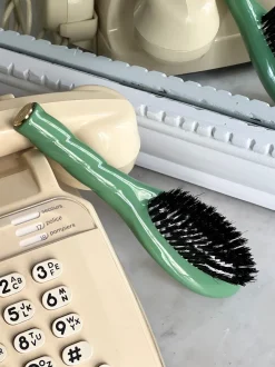 La Bonne Brosse Our Hair Brushes|Our Small Brushes*N.01 The Small Shine & Care Hair Brush THE UNIVERSAL Almond Green