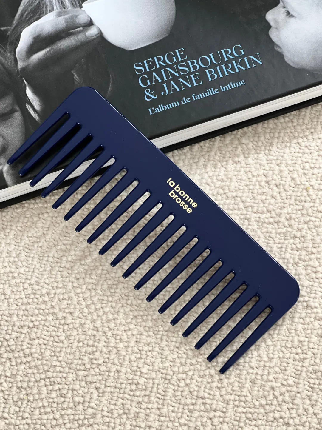La Bonne Brosse Our Round Styling Hair Brushes|Our Detangling Combs*The Large Detangling Comb in Acetate Blueberry