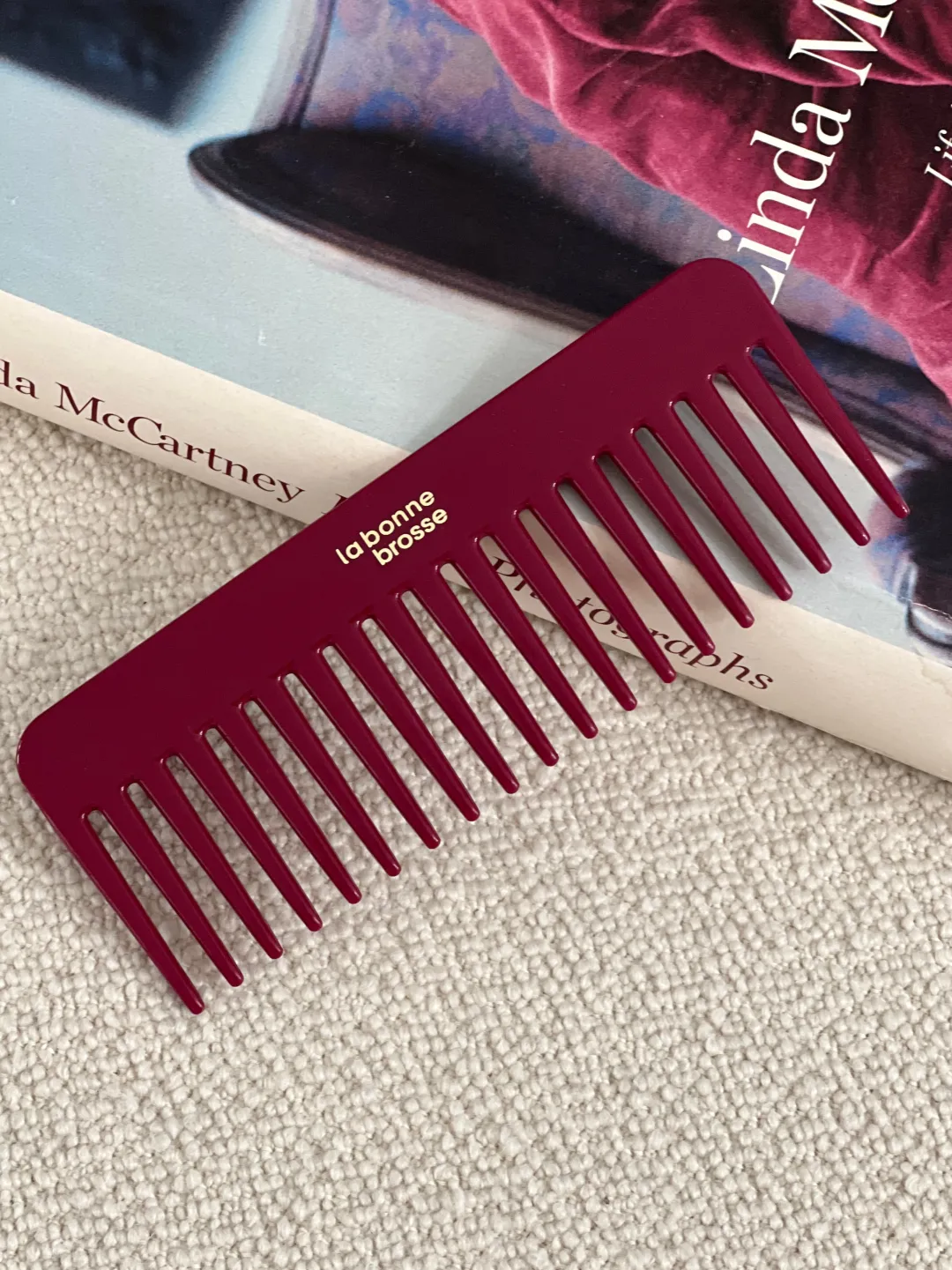 La Bonne Brosse Our Round Styling Hair Brushes|Our Detangling Combs*The Large Detangling Comb in Acetate Cherry Red