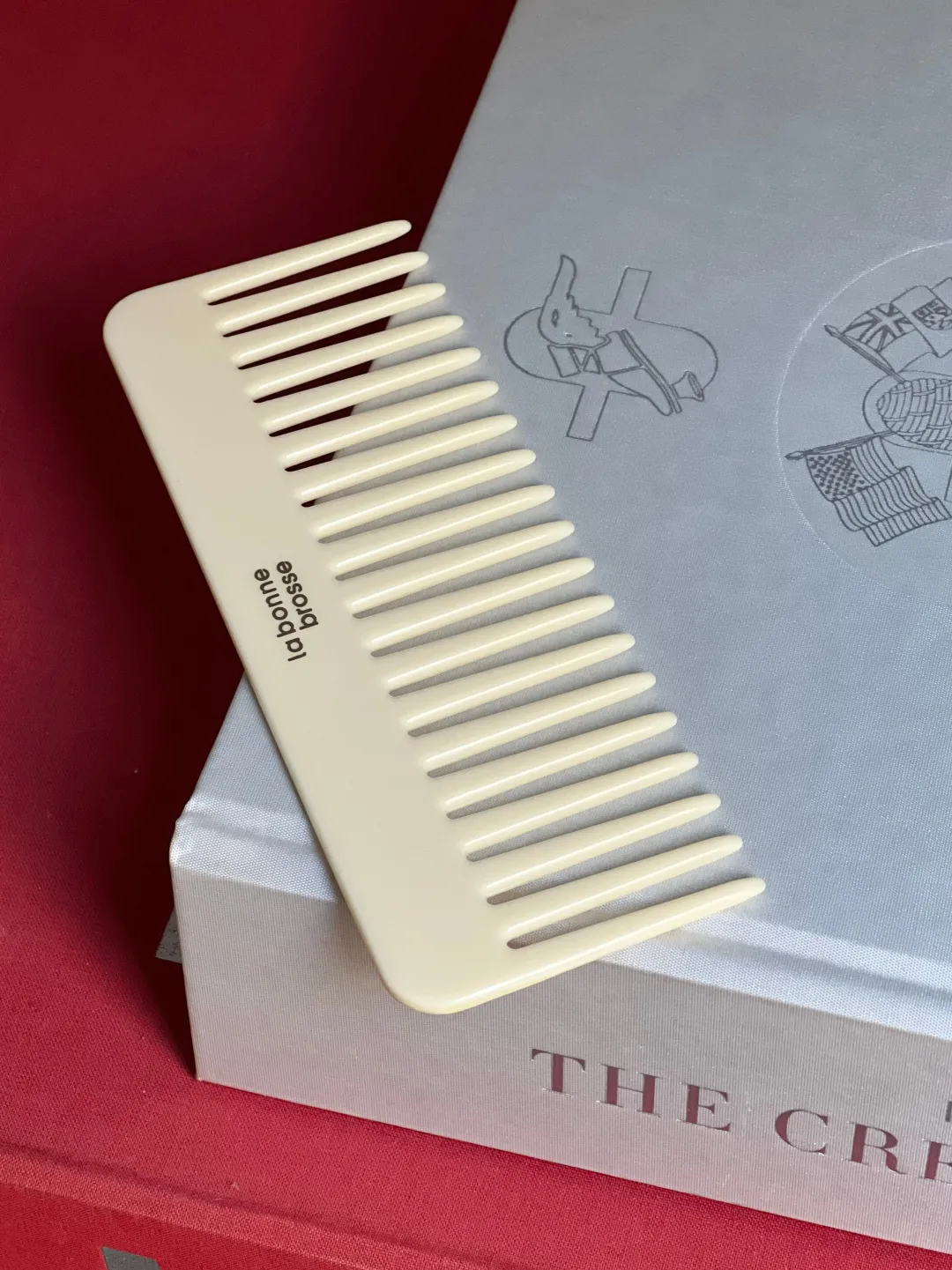 La Bonne Brosse Our Cair Ritual|Our Detangling Combs*The Large Detangling Comb in Acetate Ivory Cair
